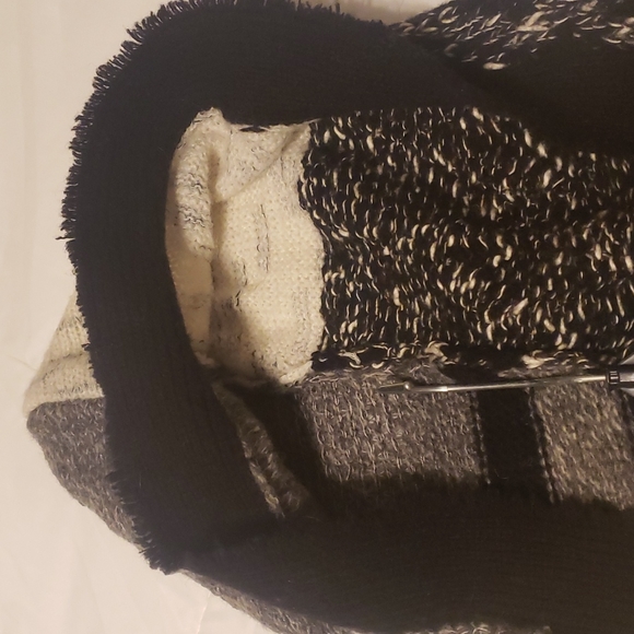 Free People Solstice Spirit Poncho - Picture 10 of 10